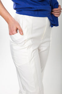 Pants with pockets and pleats/white